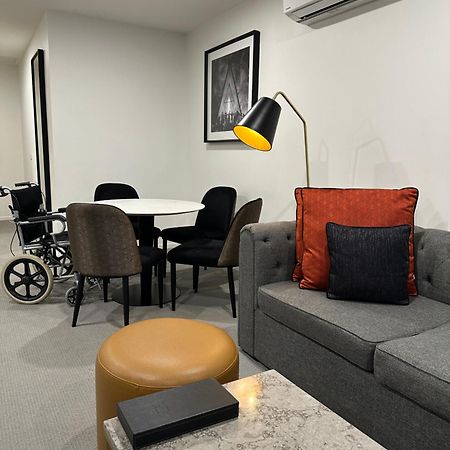Deco Hotel Canberra Bagian luar foto