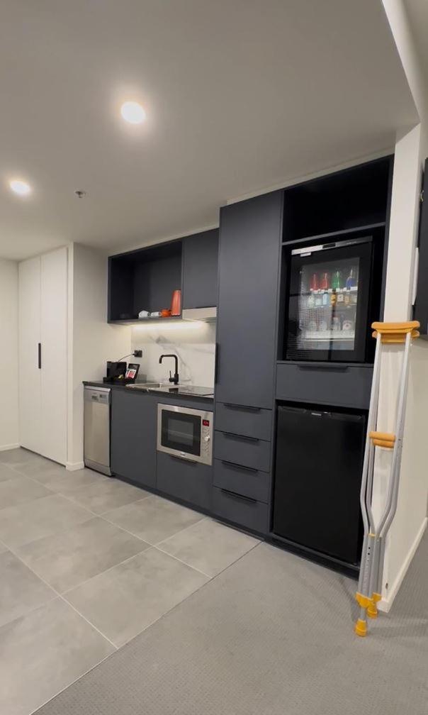 Deco Hotel Canberra Bagian luar foto