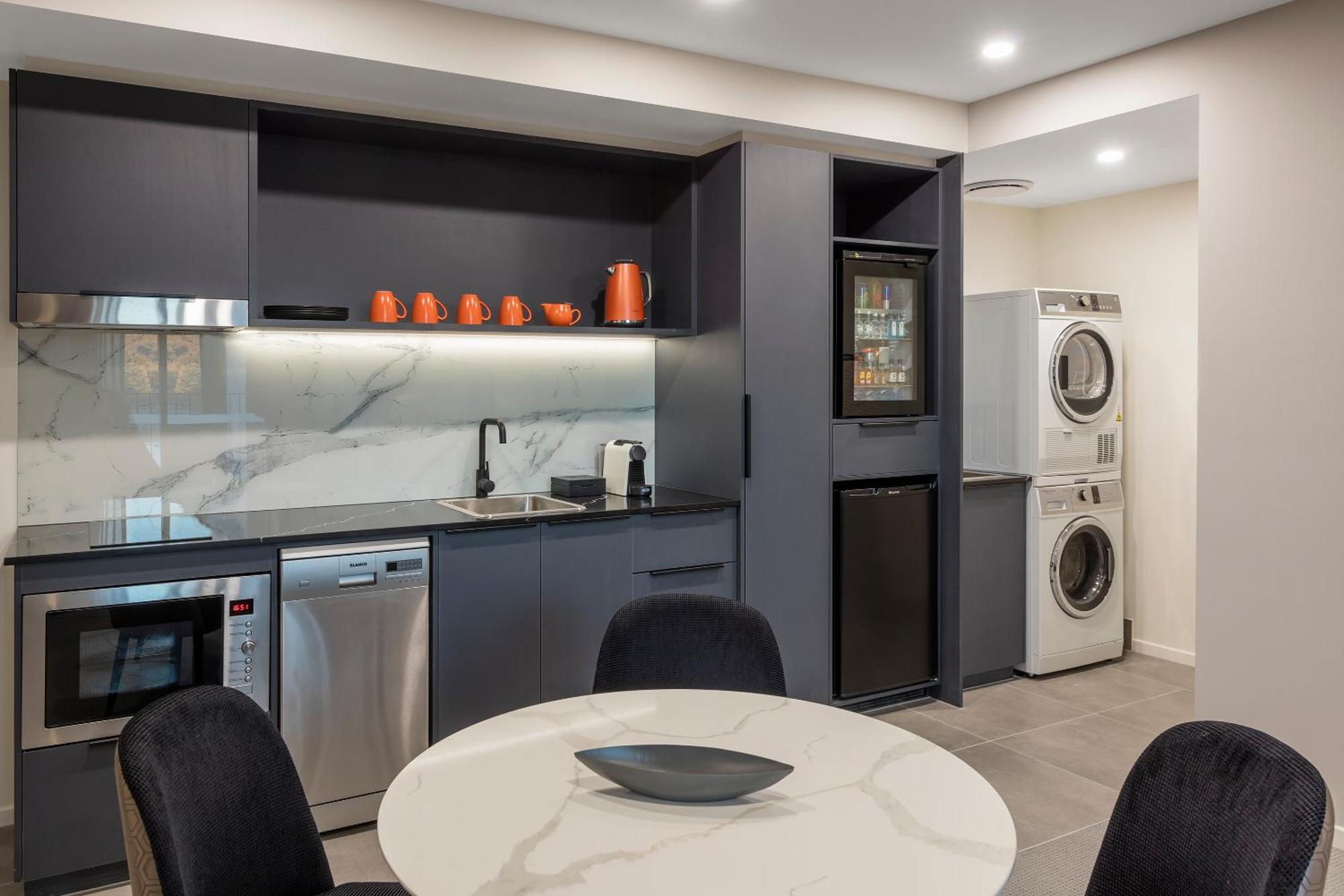 Deco Hotel Canberra Bagian luar foto